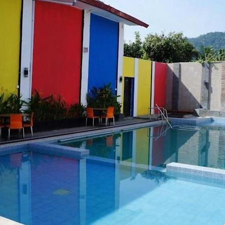 Hotel Ranah Bundo Padang  Buitenkant foto