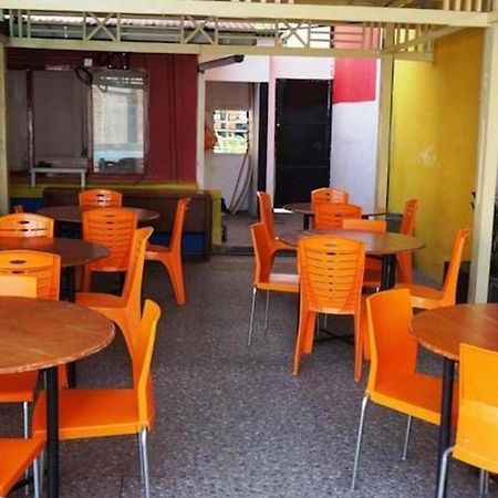 Hotel Ranah Bundo Padang  Buitenkant foto