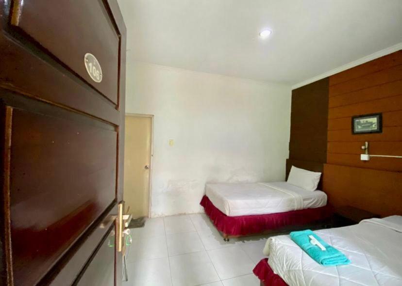 Hotel Ranah Bundo Padang  Buitenkant foto